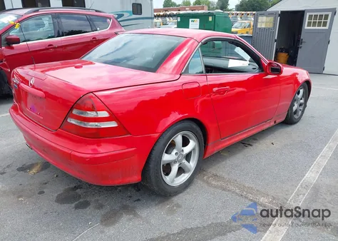 2001 Mercedes-Benz Slk 320 from USA, damaged, VIN WDBKK65F11F210266